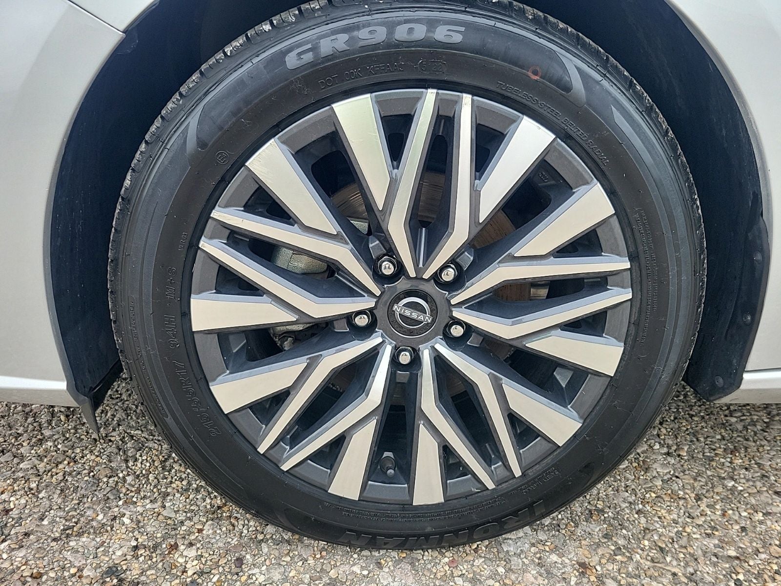 2024 Nissan Altima 2.5 SV