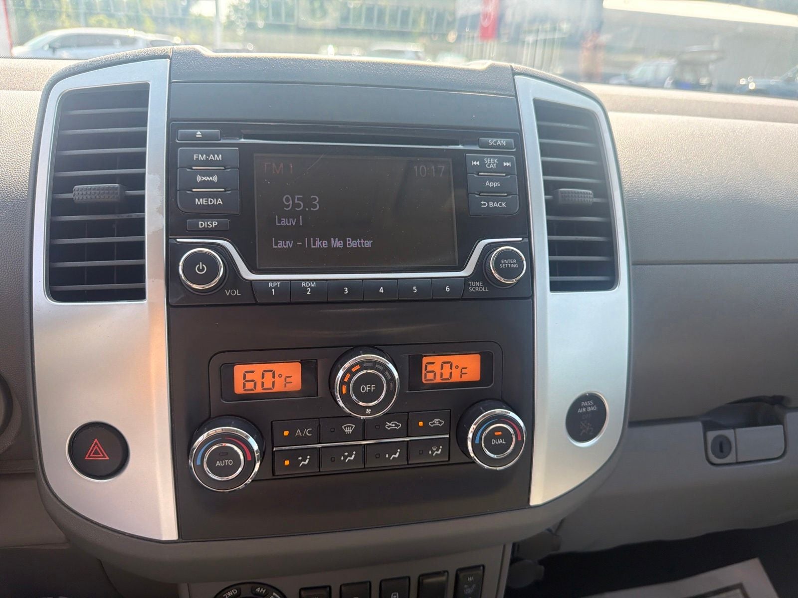 2015 Nissan Frontier SV
