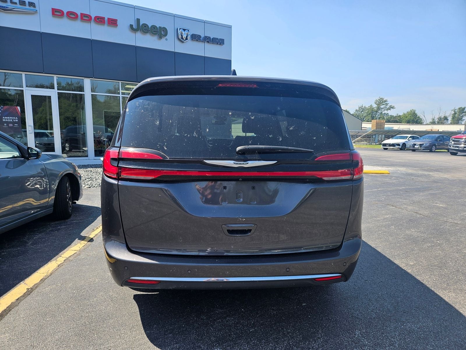 2023 Chrysler Pacifica Touring L