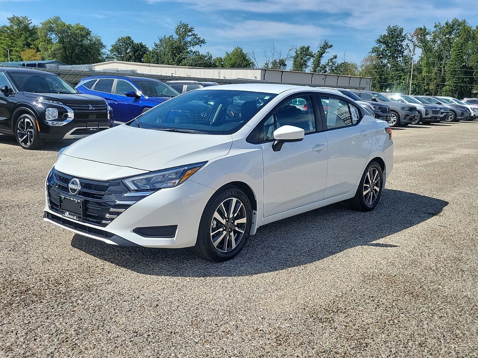 2025 Nissan Versa 1.6 SV