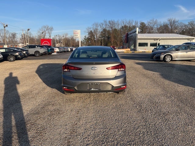 2019 Hyundai Elantra SE