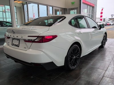 2026 Toyota Camry SE AWD