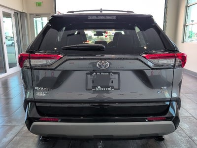 2025 Toyota RAV4 Hybrid SE