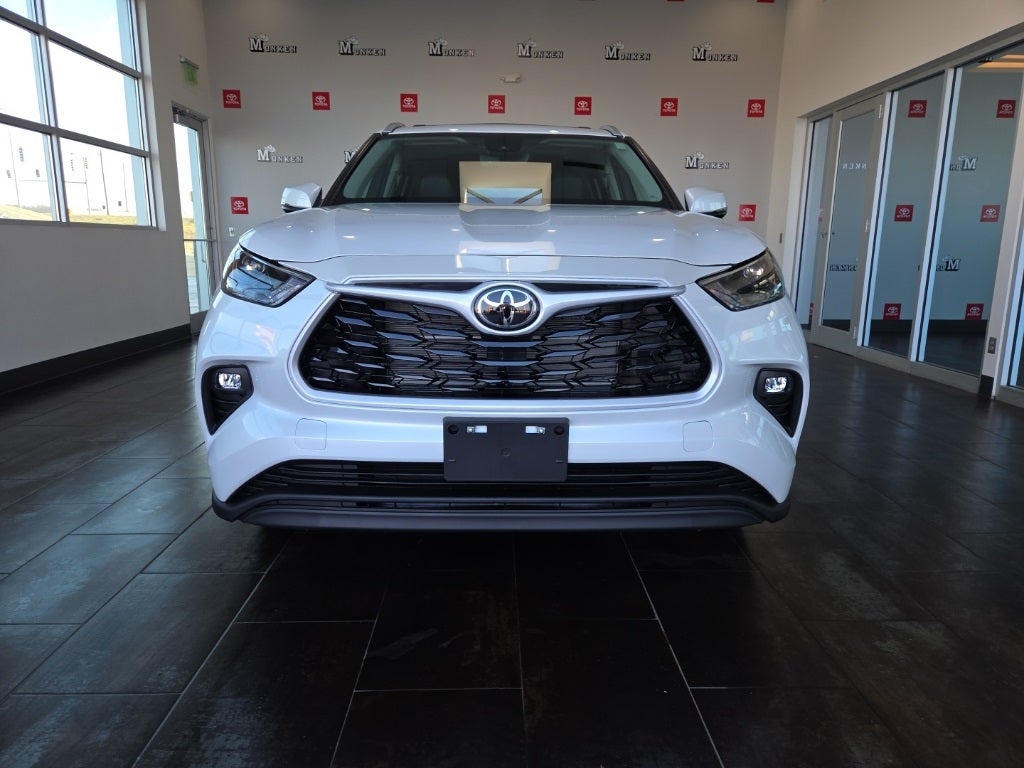 2026 Toyota Highlander Hybrid XLE