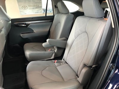 2026 Toyota Highlander Platinum