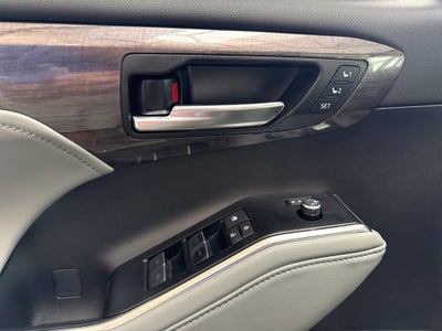 2026 Toyota Highlander Platinum