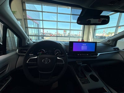 2026 Toyota Sienna XLE