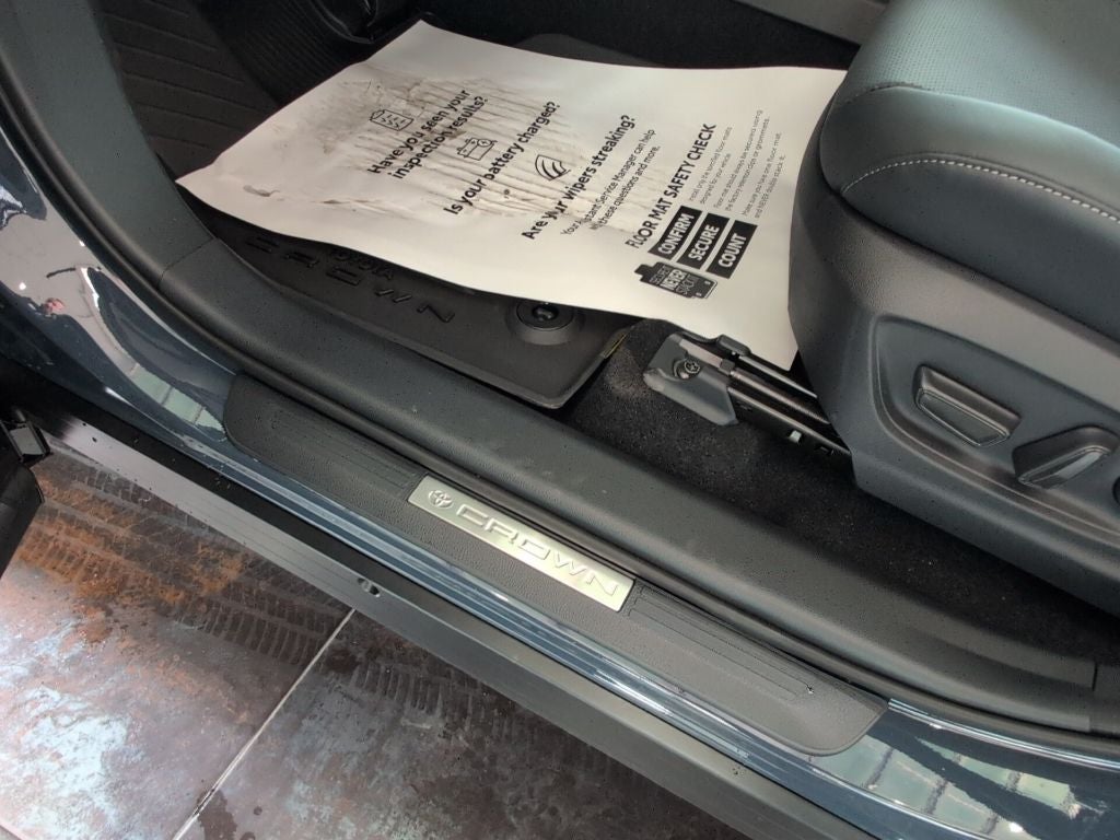 2026 Toyota Toyota Crown Signia Limited