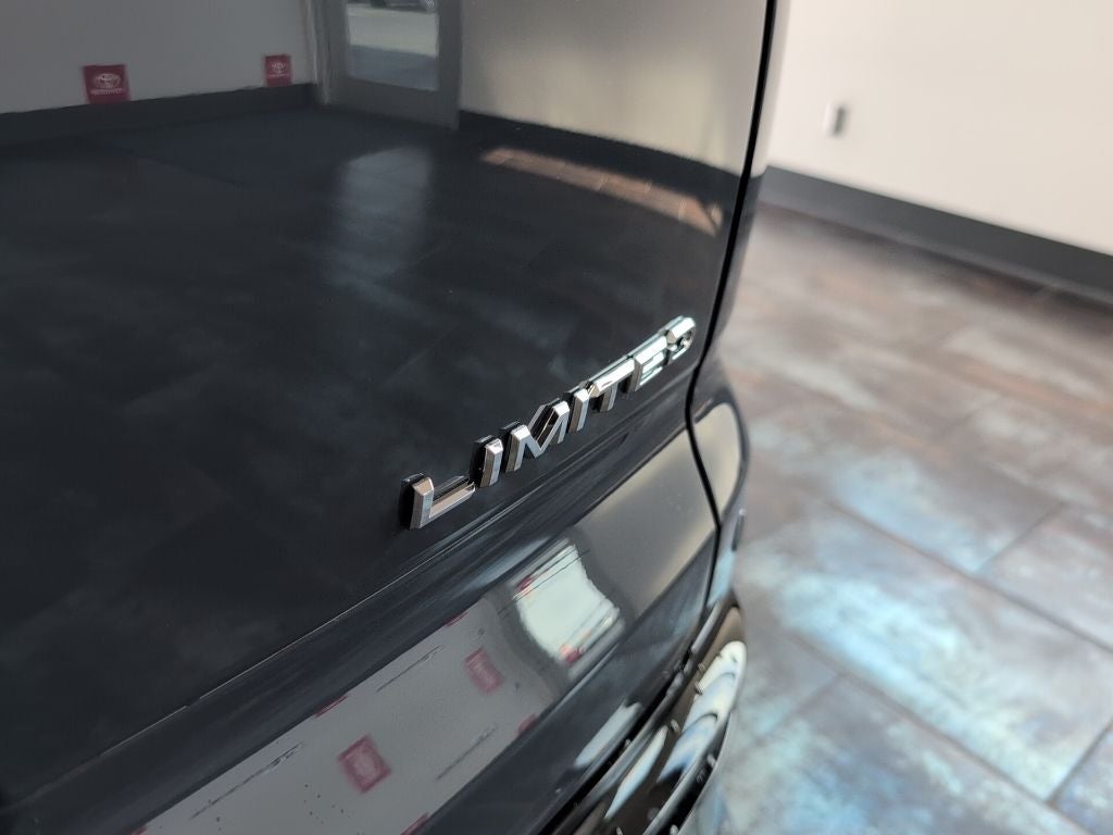 2026 Toyota Toyota Crown Signia Limited