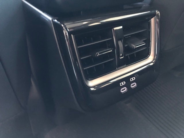 2025 Toyota Toyota Crown Signia Limited