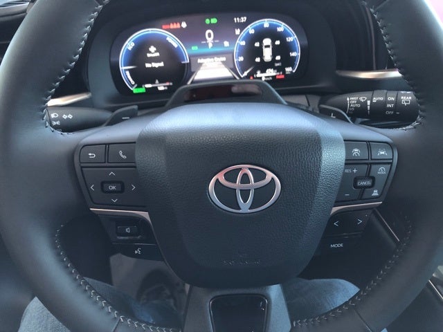 2025 Toyota Toyota Crown Signia Limited