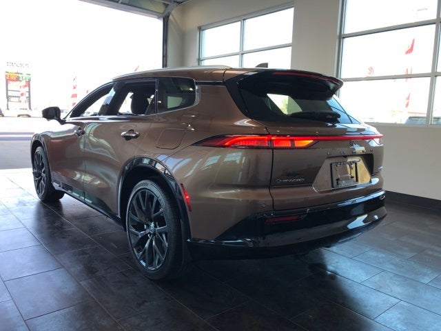 2025 Toyota Toyota Crown Signia Limited