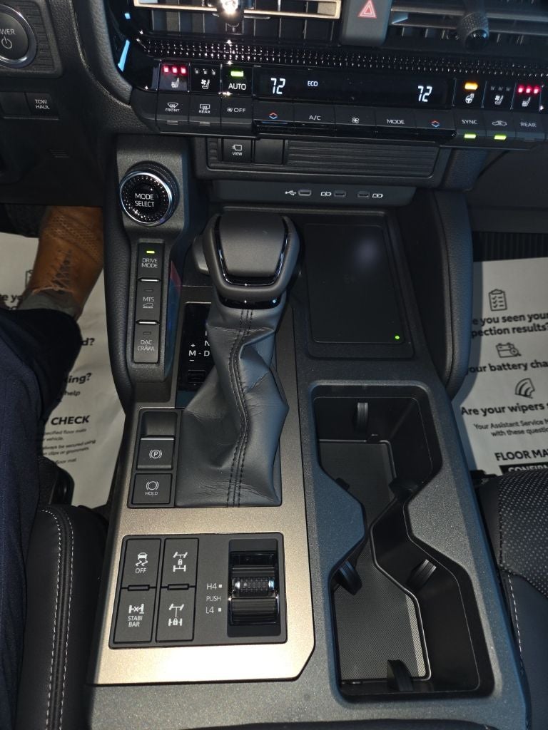 2026 Toyota Land Cruiser 4WD (Natl)