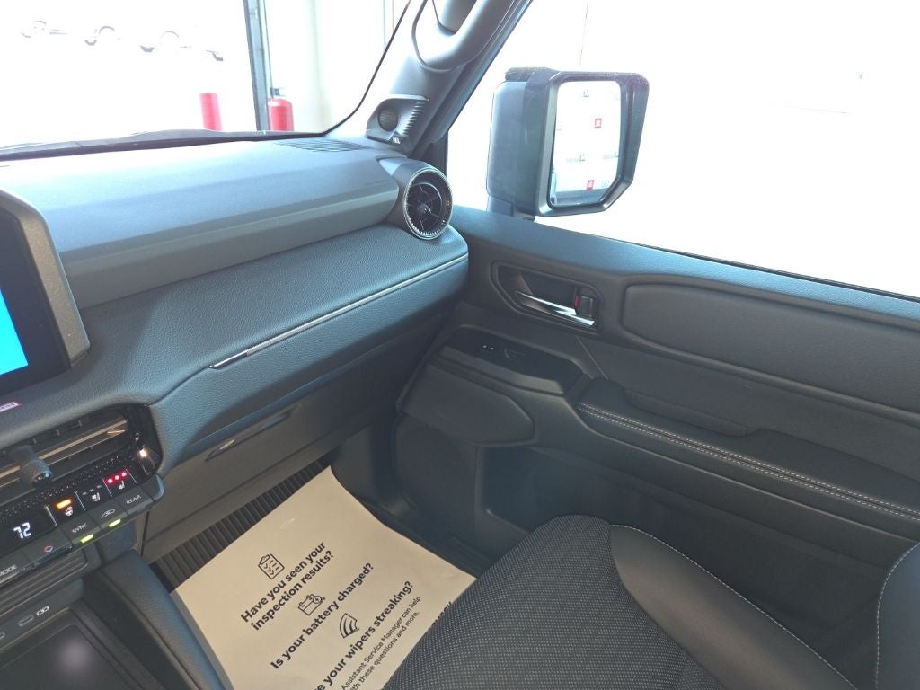 2026 Toyota Land Cruiser 4WD (Natl)