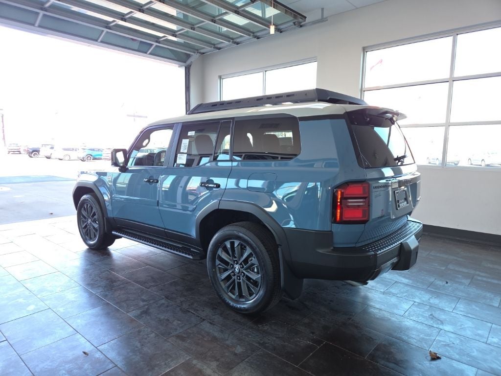 2026 Toyota Land Cruiser 4WD (Natl)