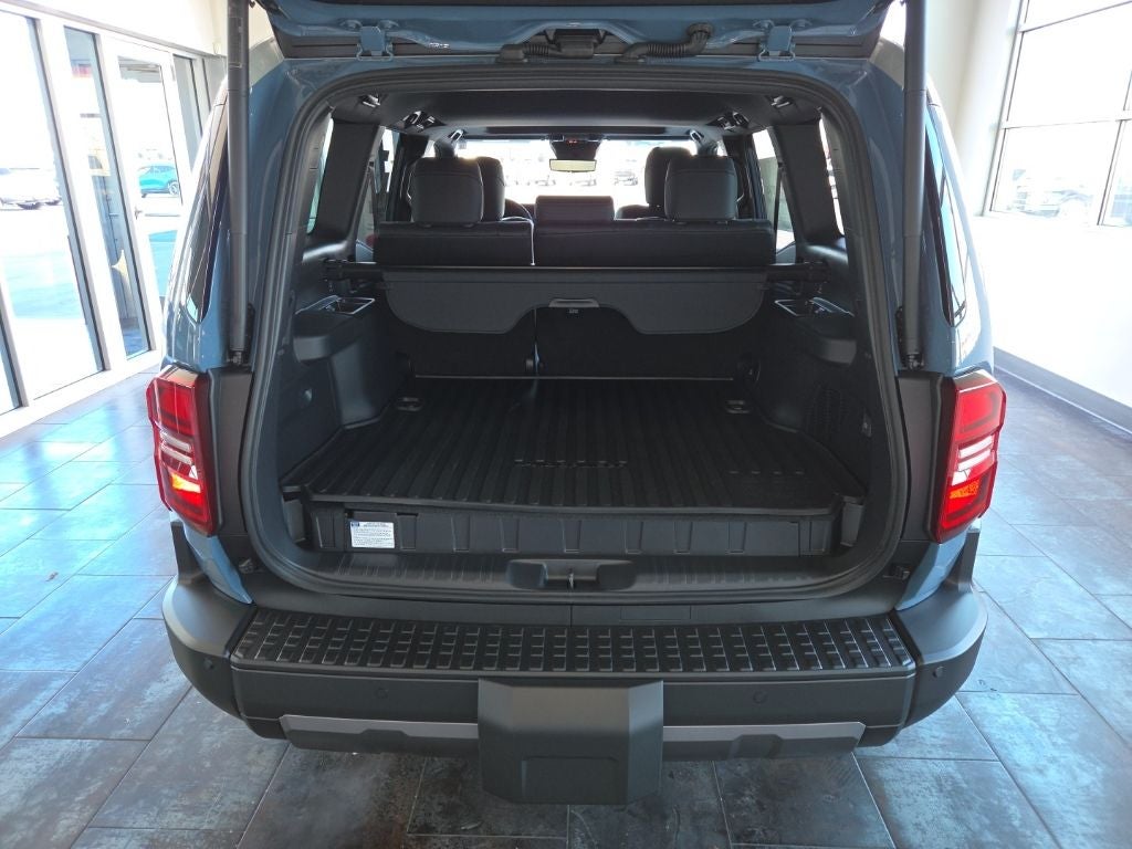 2026 Toyota Land Cruiser 4WD (Natl)