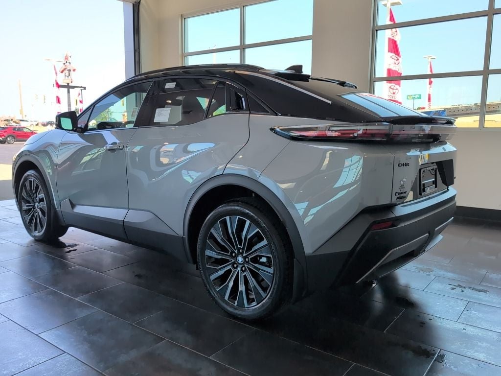 2026 Toyota C-HR XSE