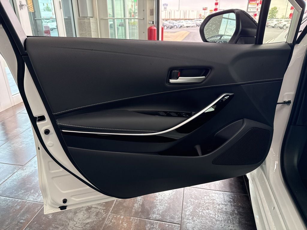 2026 Toyota Corolla Hatchback XSE - Photo 16