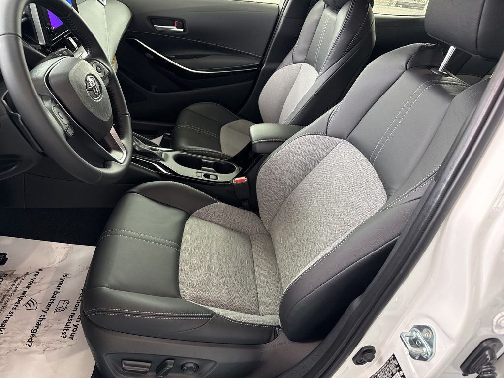 2026 Toyota Corolla Hatchback XSE - Photo 18