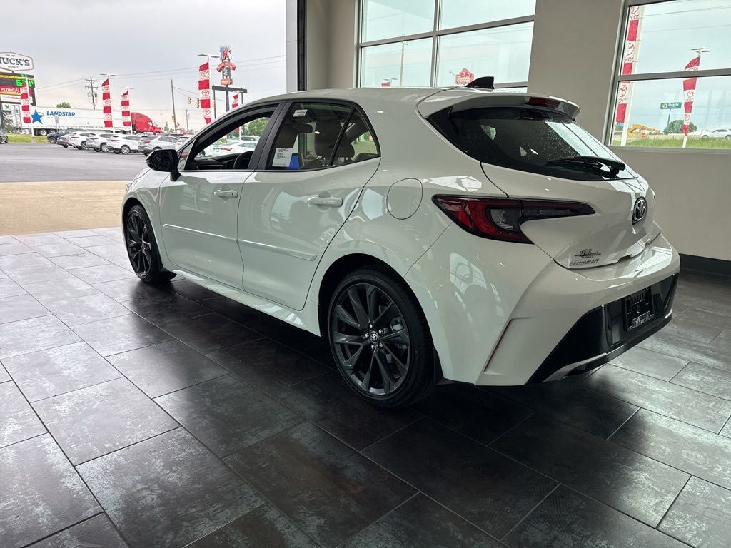 2026 Toyota Corolla Hatchback XSE - Photo 8