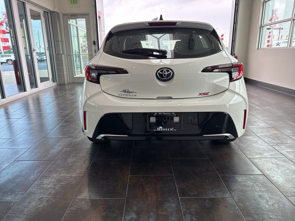 2026 Toyota Corolla Hatchback XSE - Photo 9