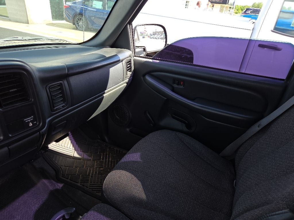 2002 Chevrolet Silverado 1500 Base