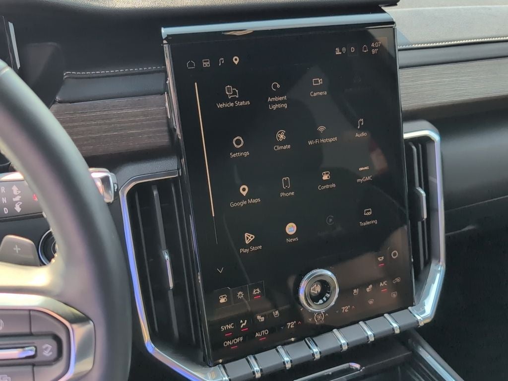 2024 GMC Acadia Denali