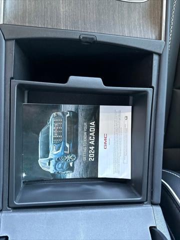 2024 GMC Acadia Denali