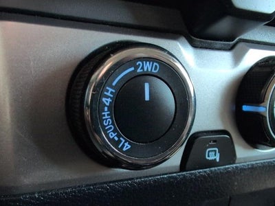 2016 Toyota Tacoma SR