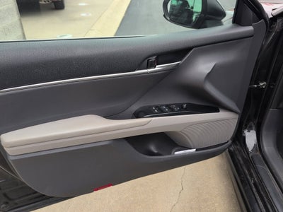 2020 Toyota Camry Hybrid SE