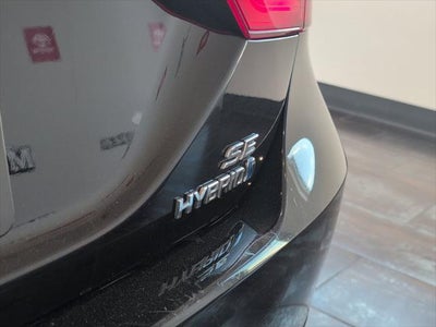 2020 Toyota Camry Hybrid SE