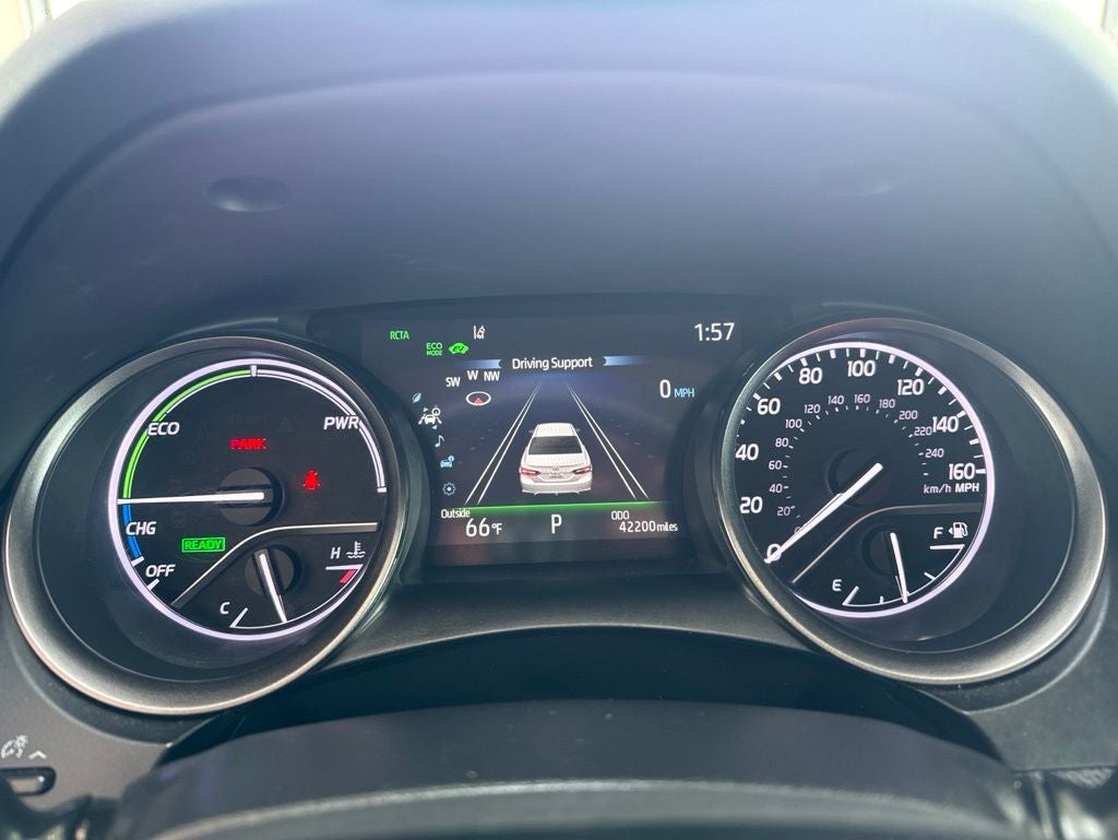 2022 Toyota Camry Hybrid XSE