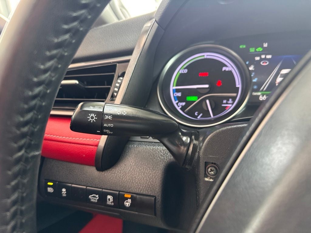 2022 Toyota Camry Hybrid XSE