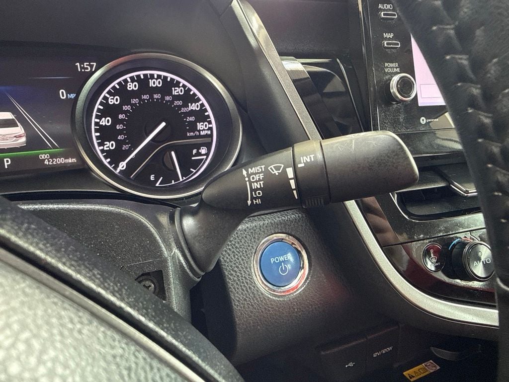 2022 Toyota Camry Hybrid XSE