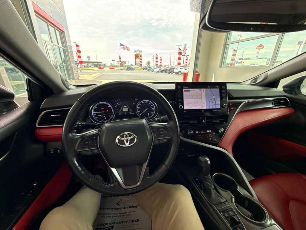 2022 Toyota Camry Hybrid XSE