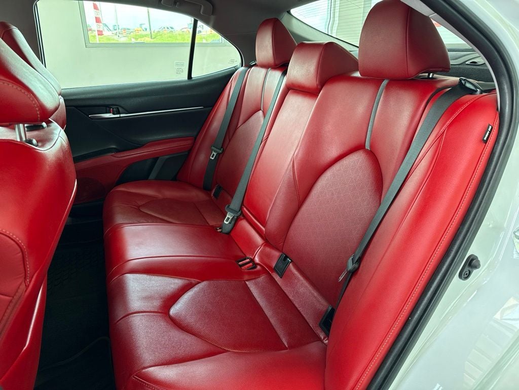 2022 Toyota Camry Hybrid XSE