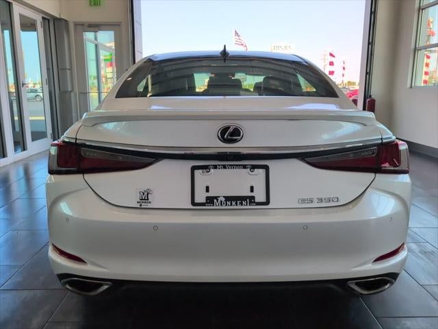 2022 Lexus ES 350