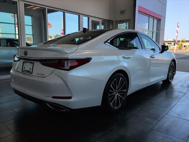 2022 Lexus ES 350