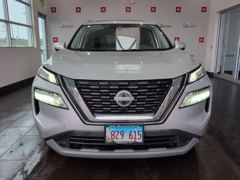 2022 Nissan Rogue SV