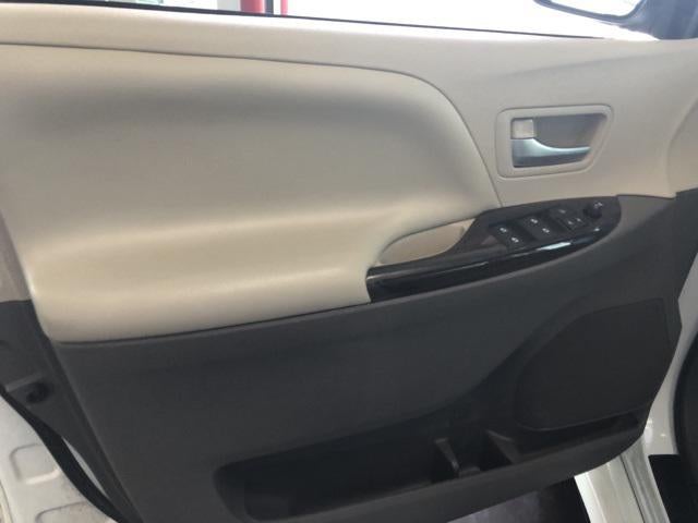 2019 Toyota Sienna XLE