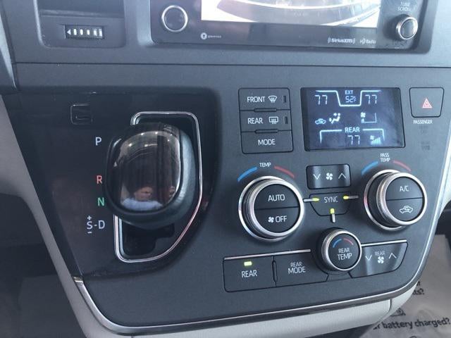 2019 Toyota Sienna XLE