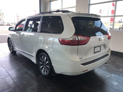 2019 Toyota Sienna XLE