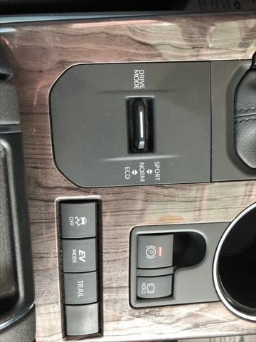 2021 Toyota Highlander Hybrid Platinum