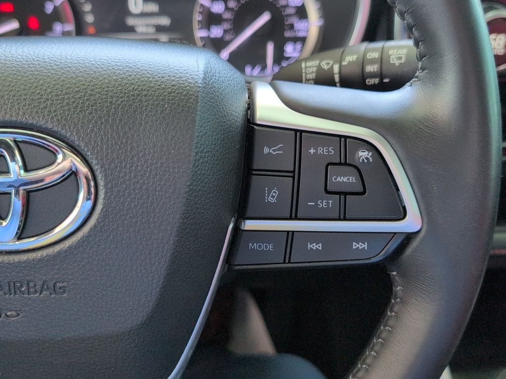 2022 Toyota Highlander XSE