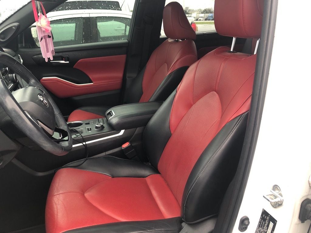 2022 Toyota Highlander XSE