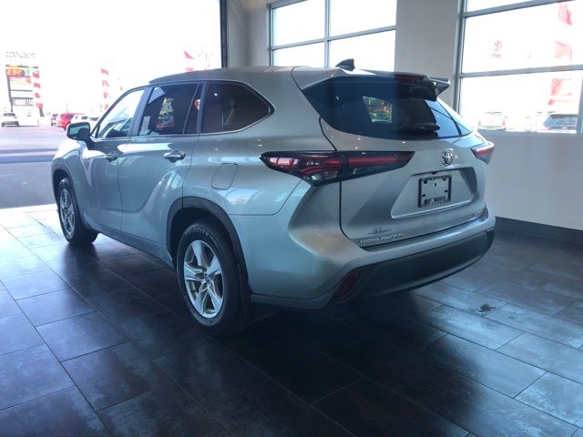 2024 Toyota Highlander LE