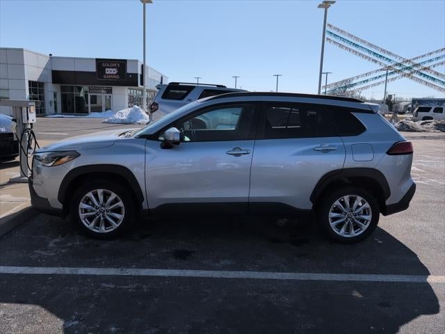 2022 Toyota Corolla Cross LE