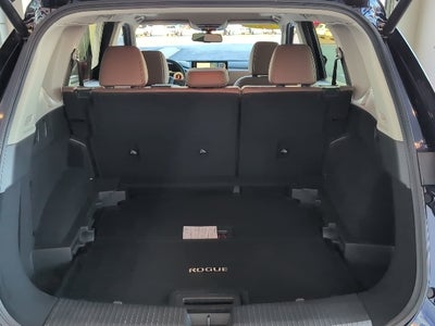 2025 Nissan Rogue Platinum