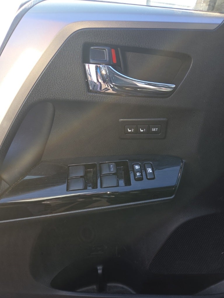 2017 Toyota RAV4 Hybrid Limited