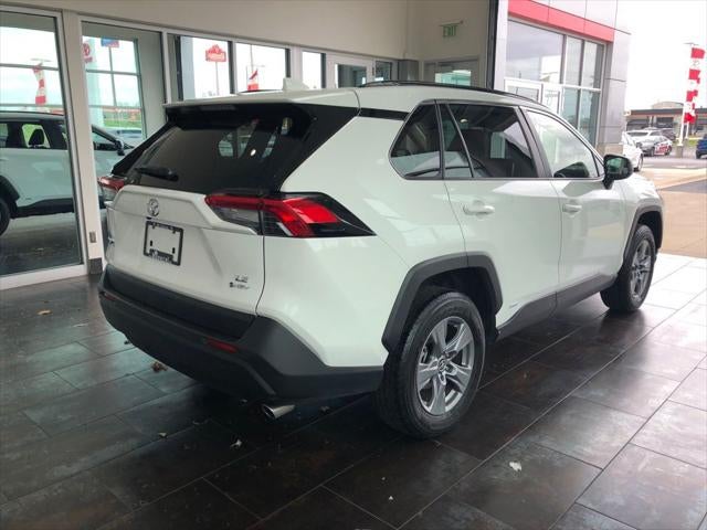 2025 Toyota RAV4 Hybrid LE